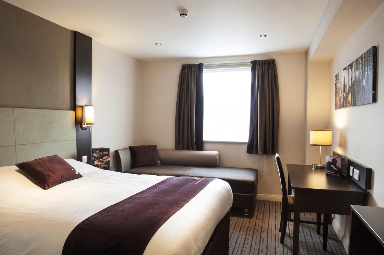 Premier Inn Glasgow Pacific Quay الغرفة الصورة
